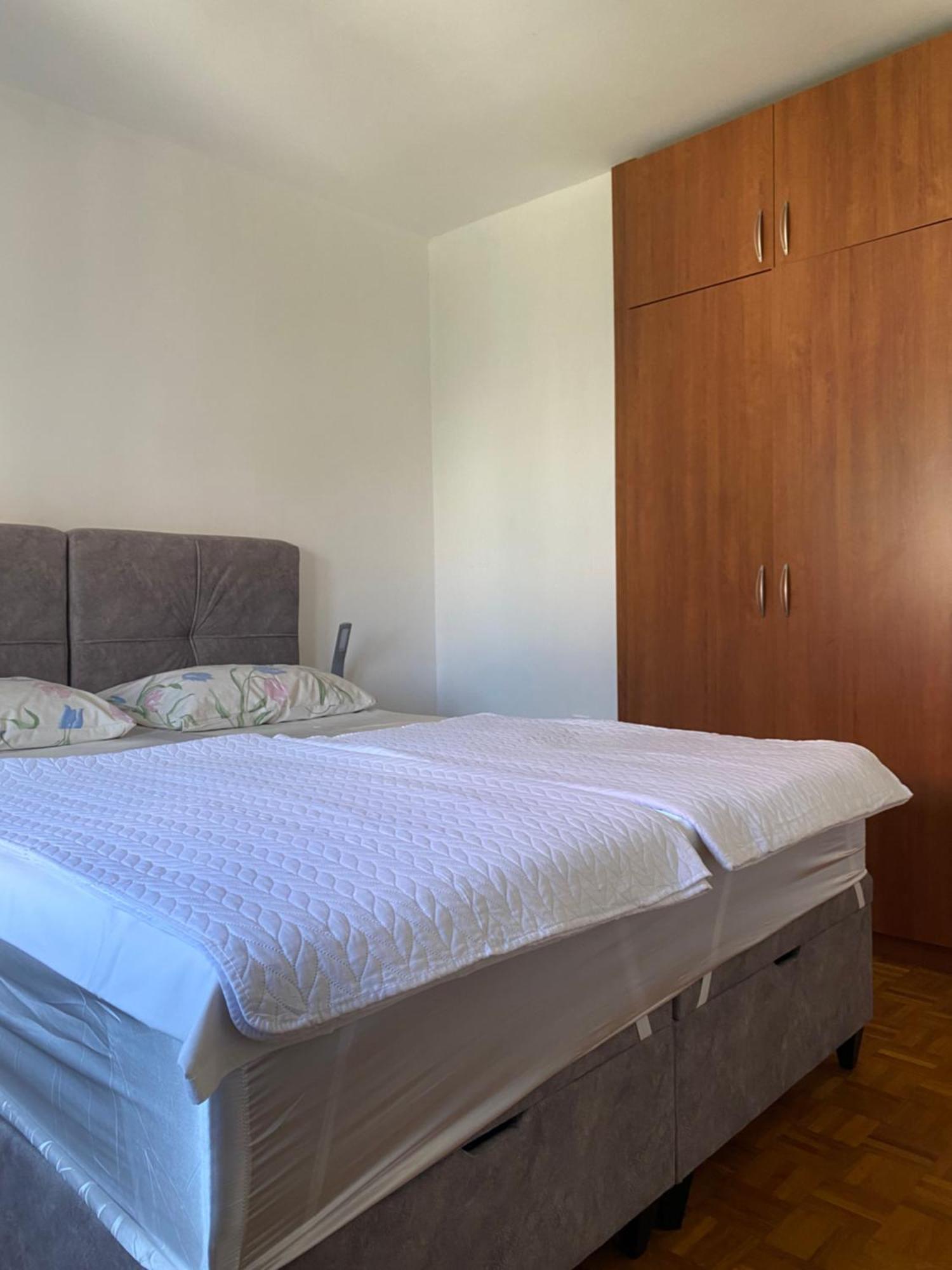 Apartments Zara エクステリア 写真